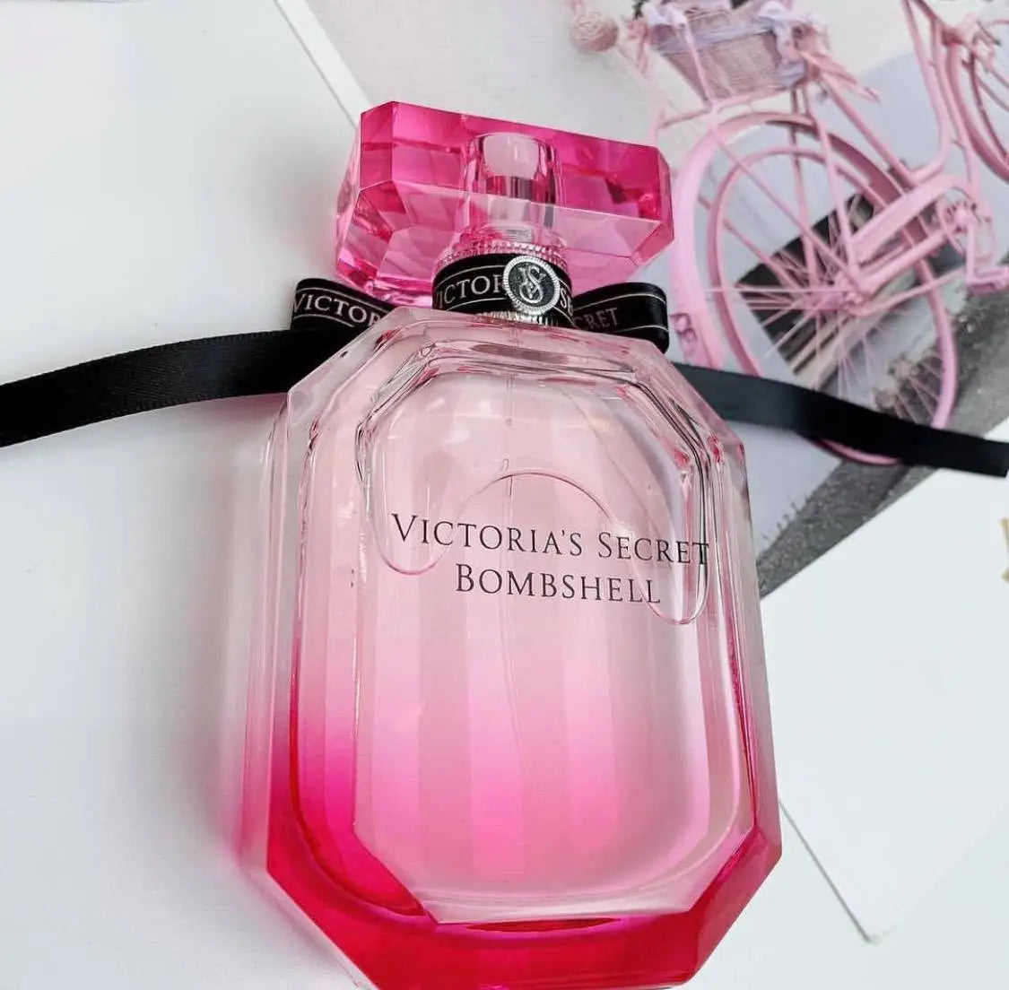 Victoria’s Secret Bombshell Perfume – Rich Pink